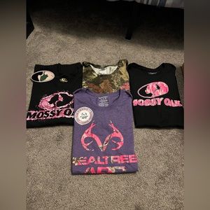 Set of 4 mossy oak/ real tree tees